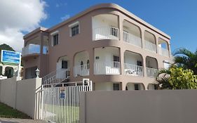 Statia-Apart / Little Paradise
